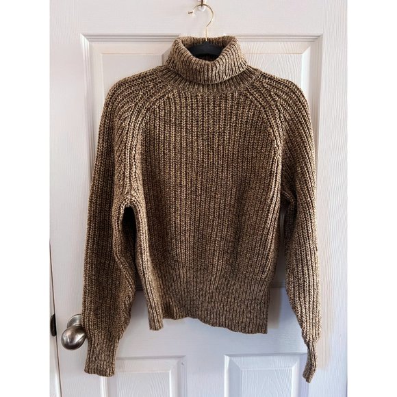 UNIQLO Wool-Blend Knit Turtleneck in taupe - Picture 2 of 8